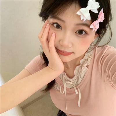 青青河畔草